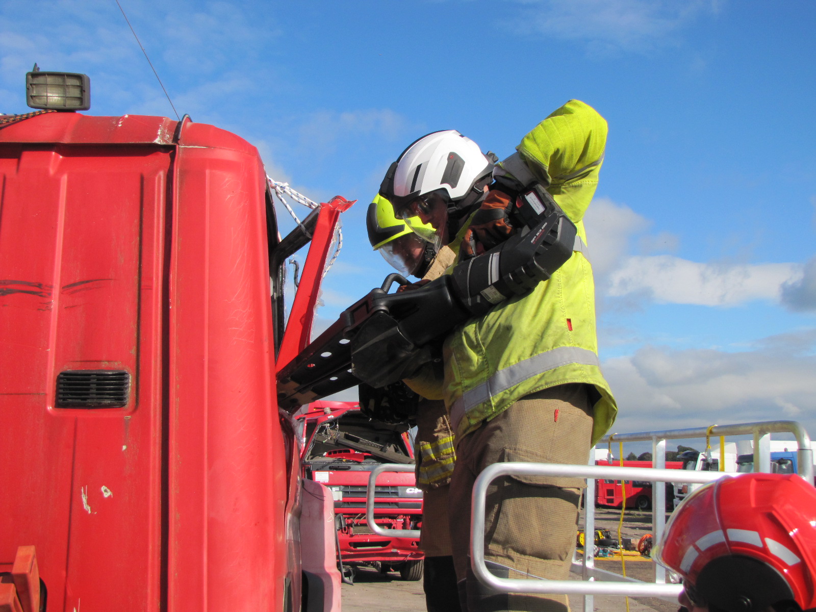 Heavy Rescue Lifting Lesson Heavy rescue training at its best - Fire Stream